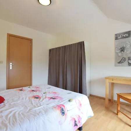 Appartement Cozy In Paliseul With Garden *